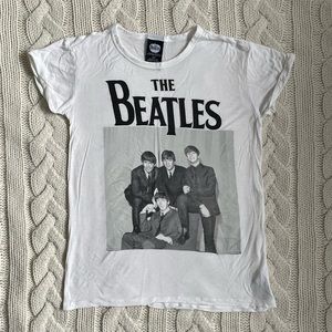 ⚡️3 for $20⚡️ The Beatles Graphic Band Tee Shirt